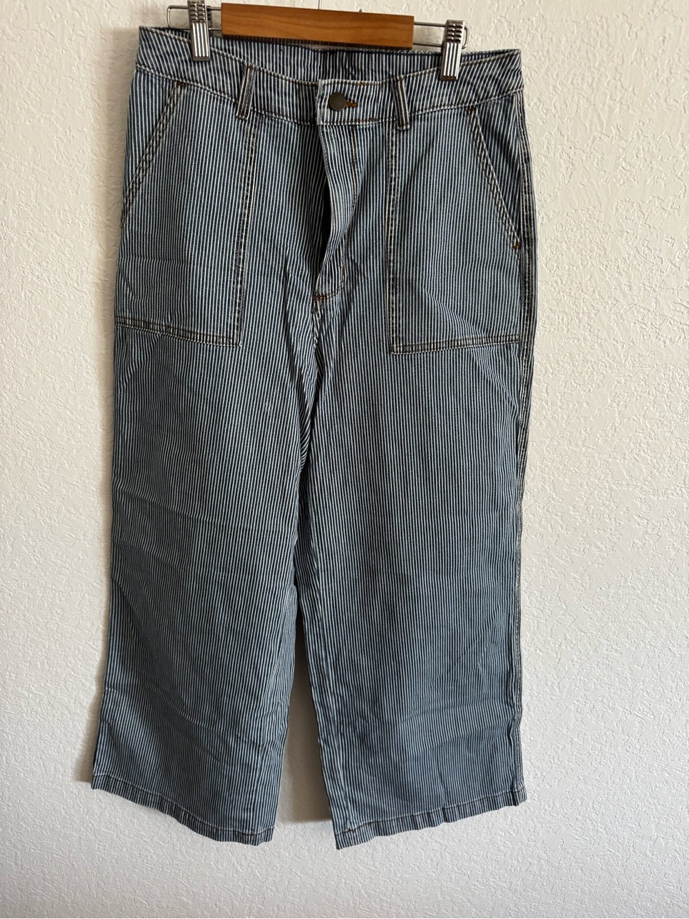 Universal Thread Hickory Stripe Wide Leg Crop Jeans Size 8/29